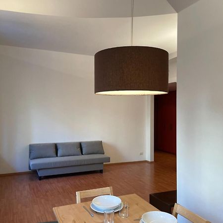 Accomodo Mib52 Bivano Sant'Ambrogio มิลาน ภายนอก รูปภาพ
